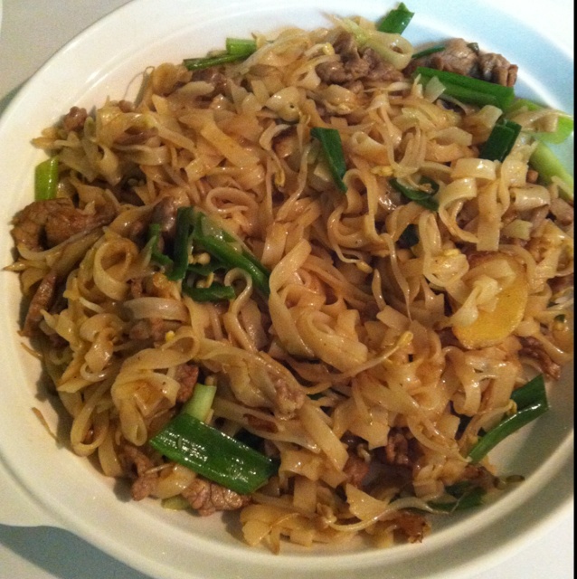 牛肉炒河粉