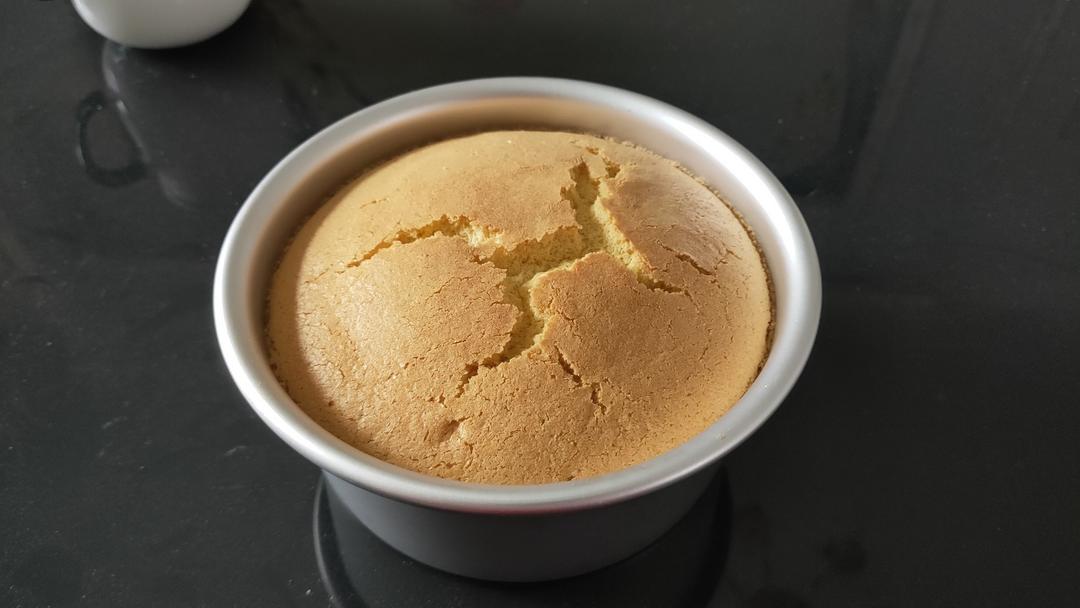 六寸戚风蛋糕(掌握这几点，做戚风就跟煮米饭一样简单)