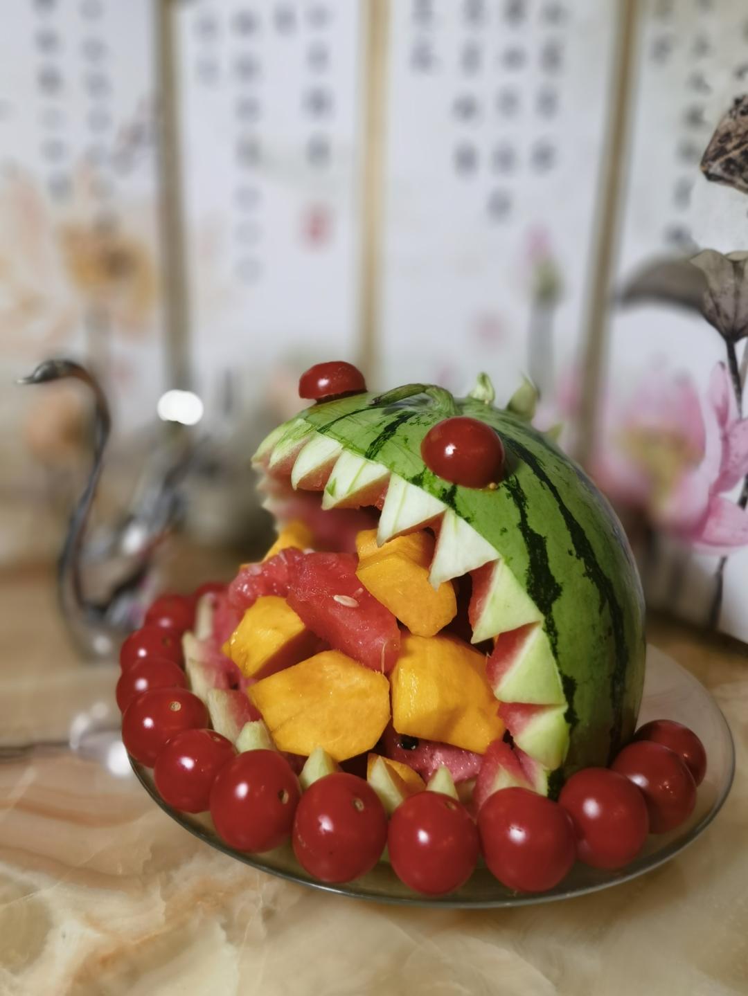 鲨鱼西瓜拼盘