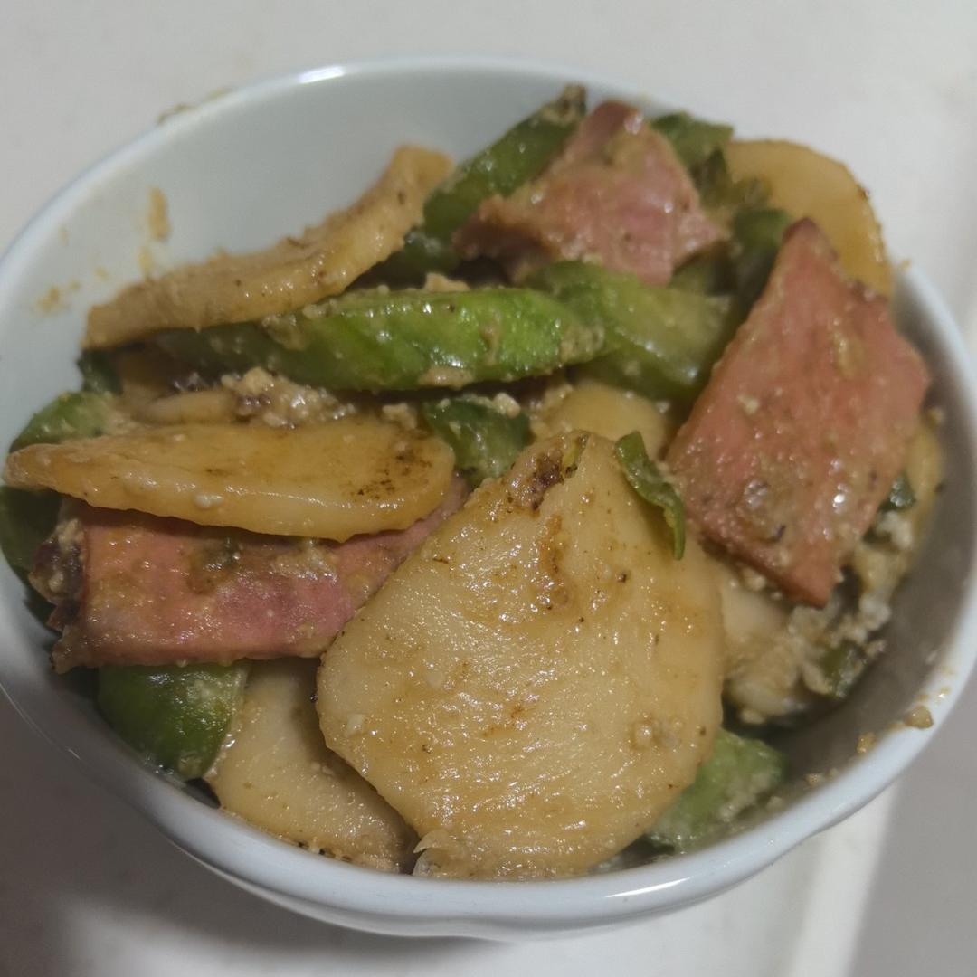 夜市咸蛋黄炒面