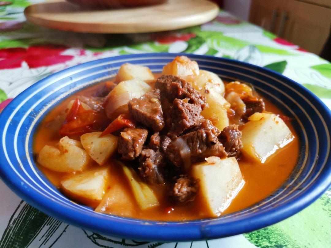 番茄土豆炖牛腩