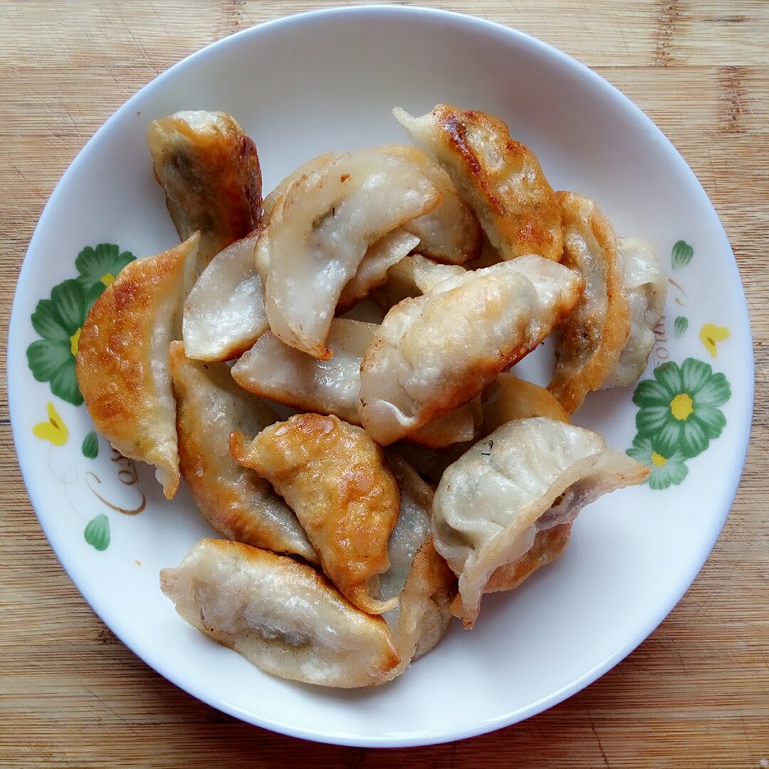 三鲜锅贴