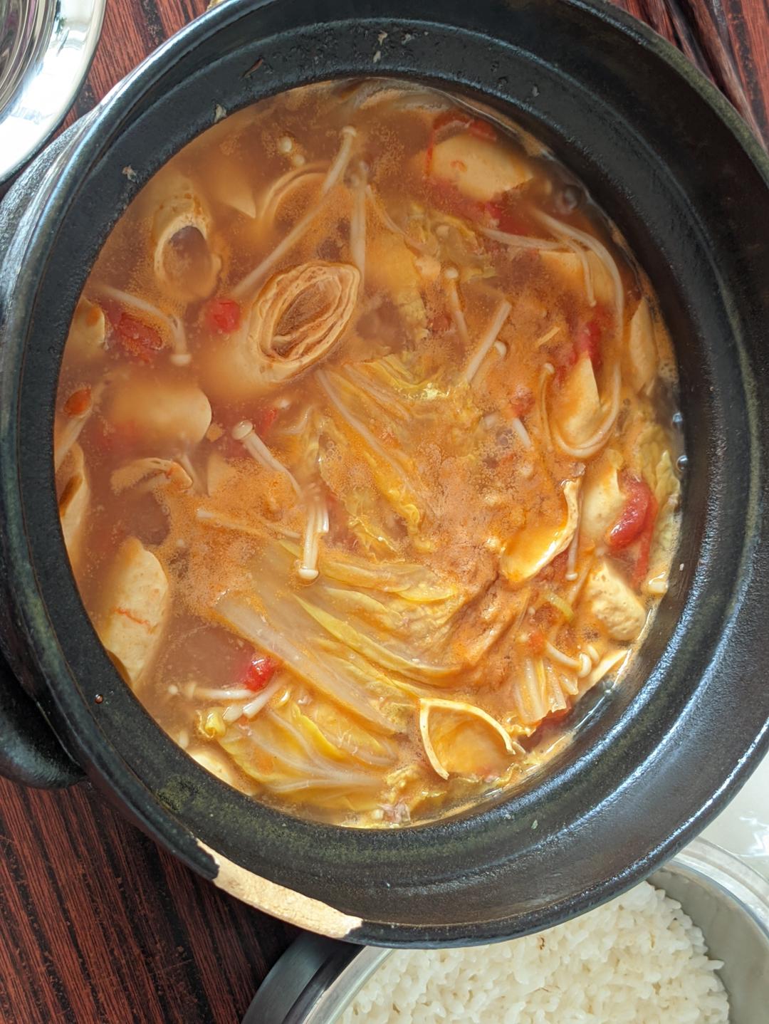 牛肉腐竹番茄煲