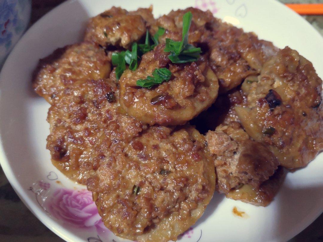 堂妈小厨——秘制酱汁鲜肉藕饼