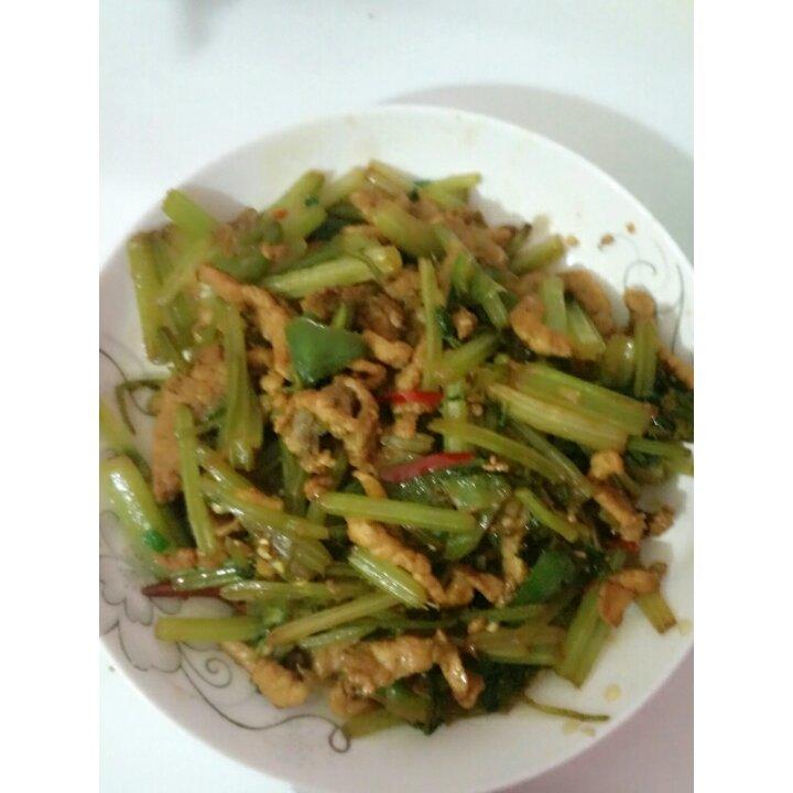 芹菜炒肉