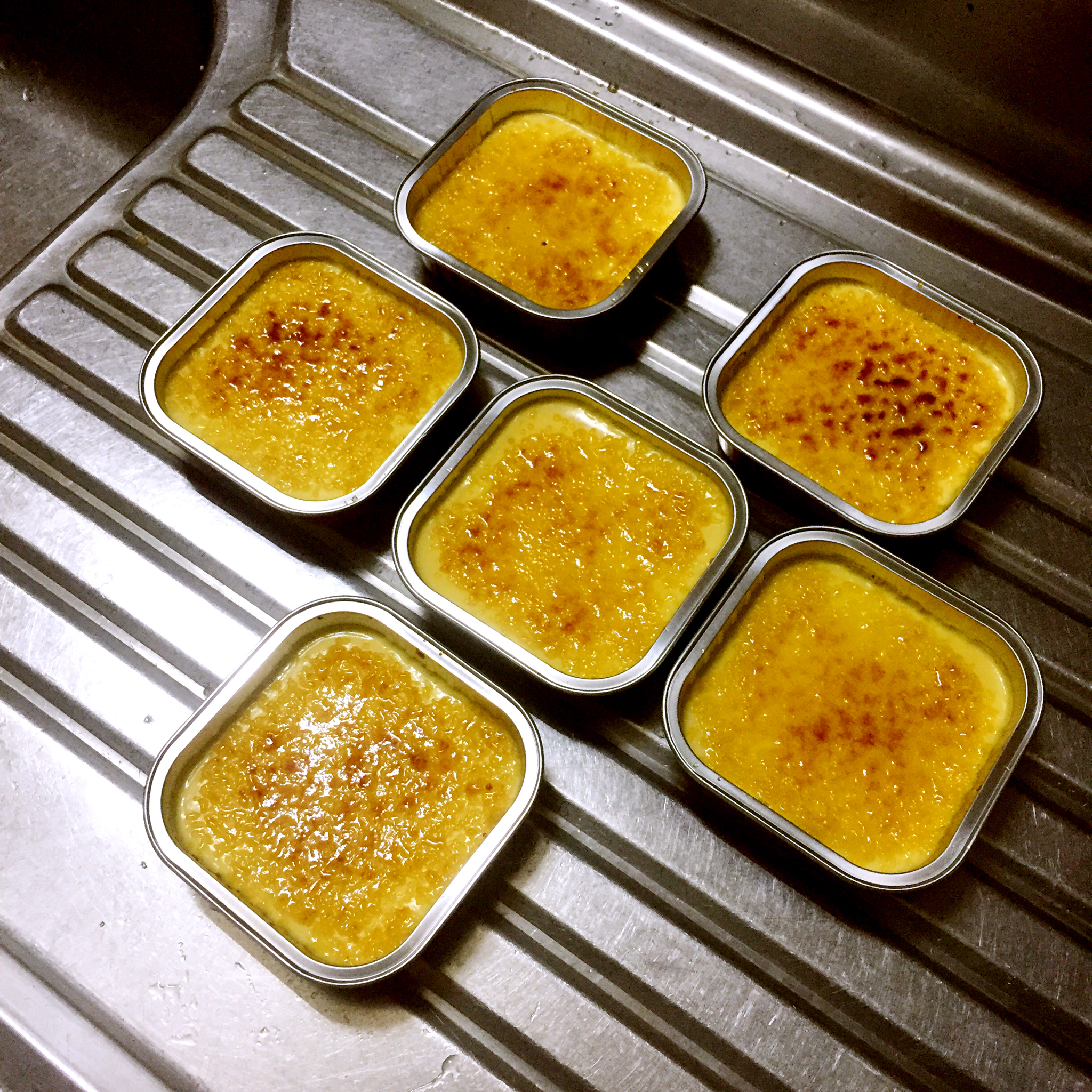 Crèmebrulée。法式烤布雷。焦糖布丁。