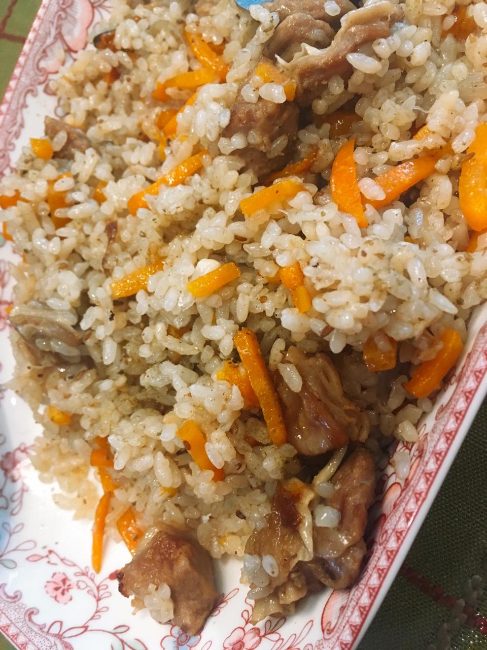 新疆羊肉抓饭