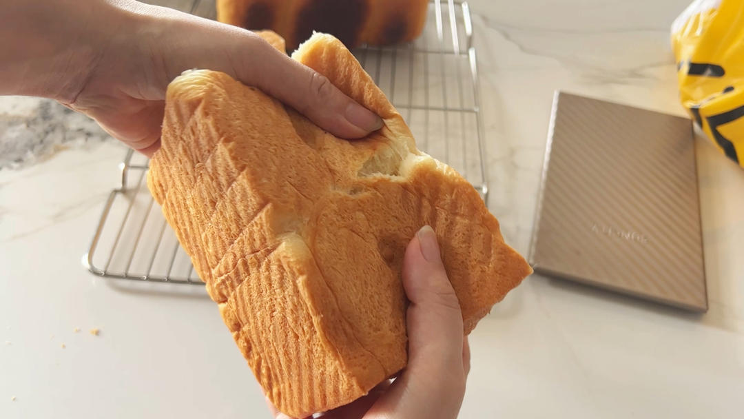 好吃到犯规的网红「生吐司」