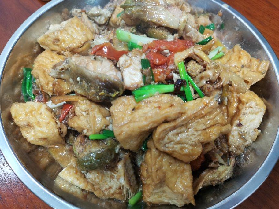 鲶鱼炖豆腐