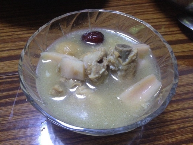 莲藕排骨汤
