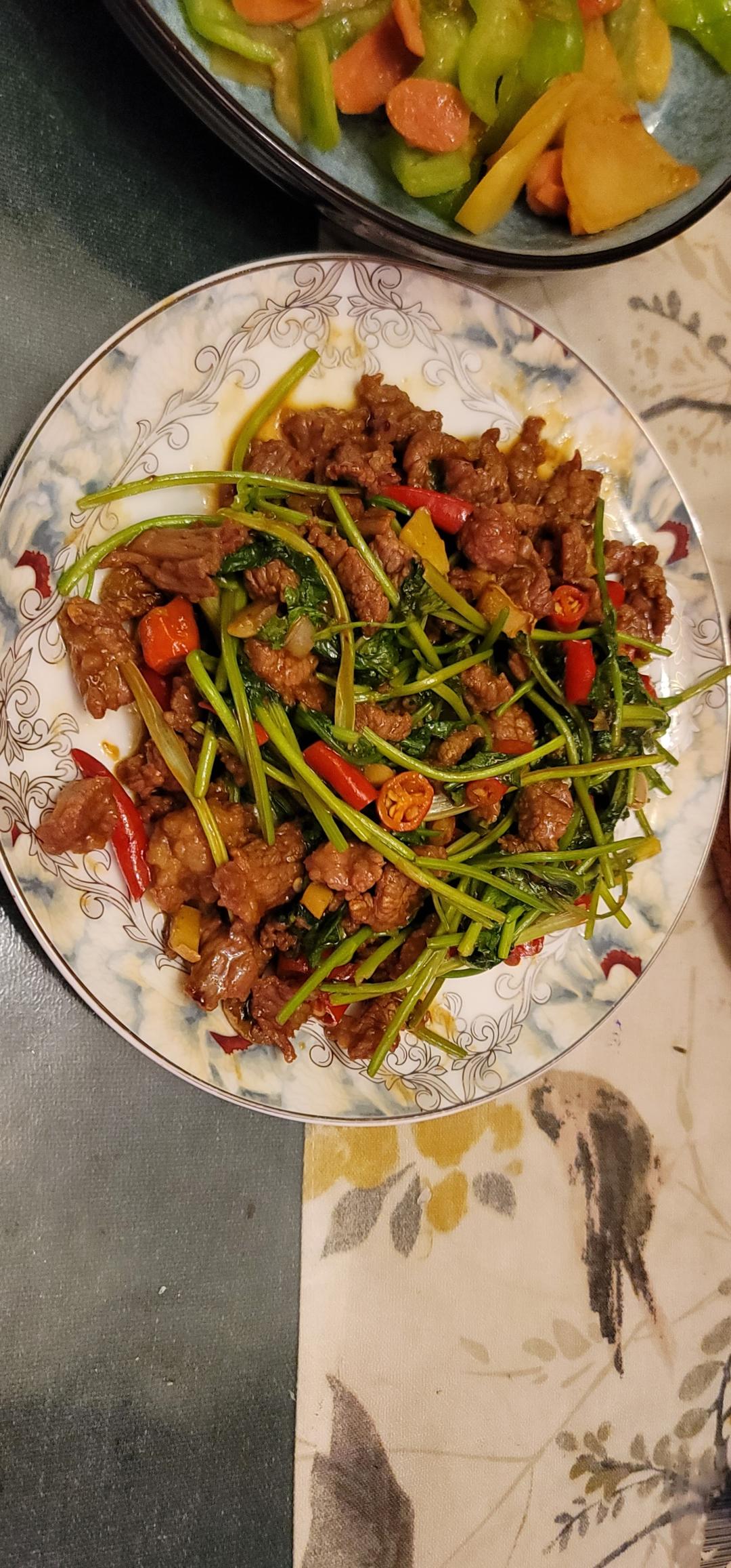 正宗湘菜小炒黄牛肉