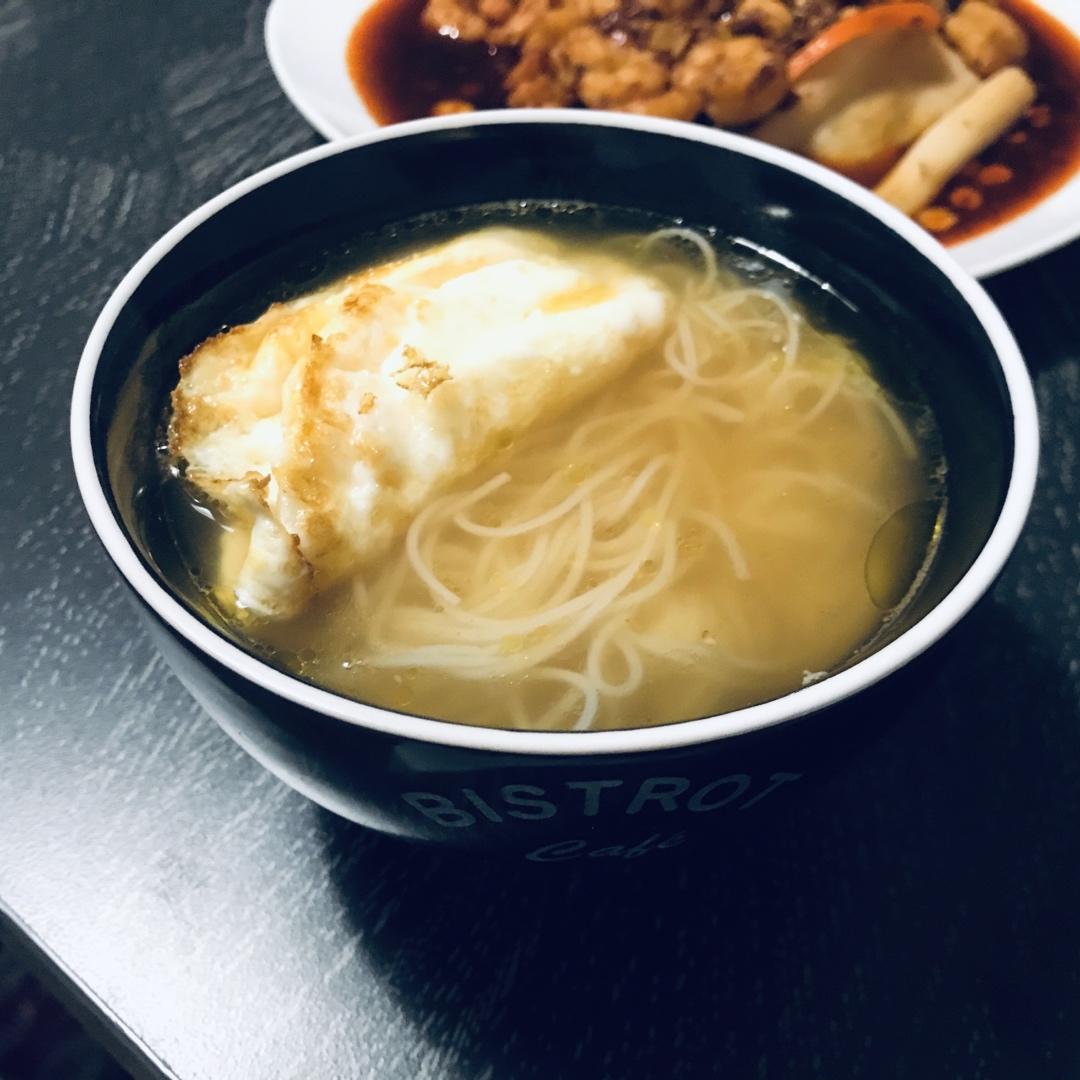 治愈系灵魂清汤面