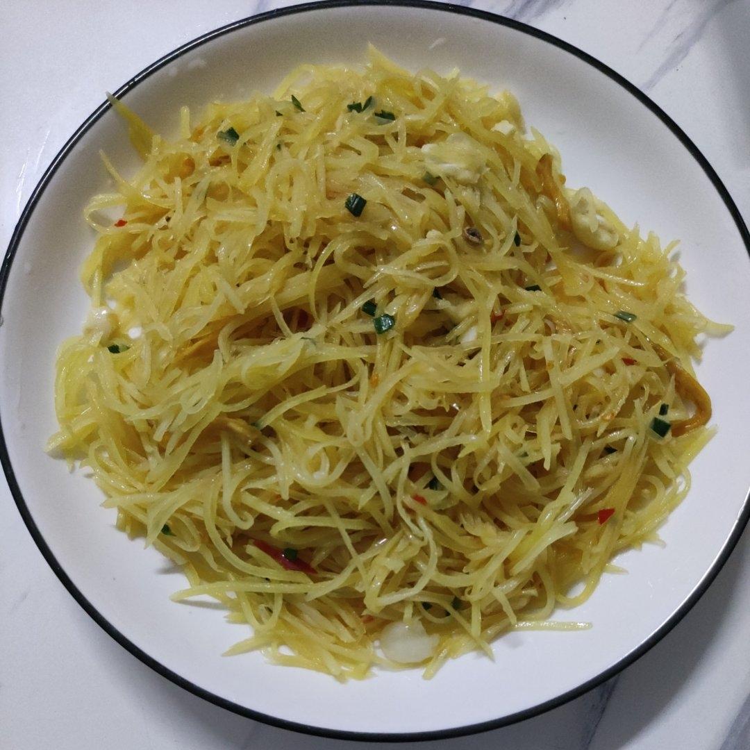 厨师长教你：“炝炒土豆丝”的家常做法，口感爽脆