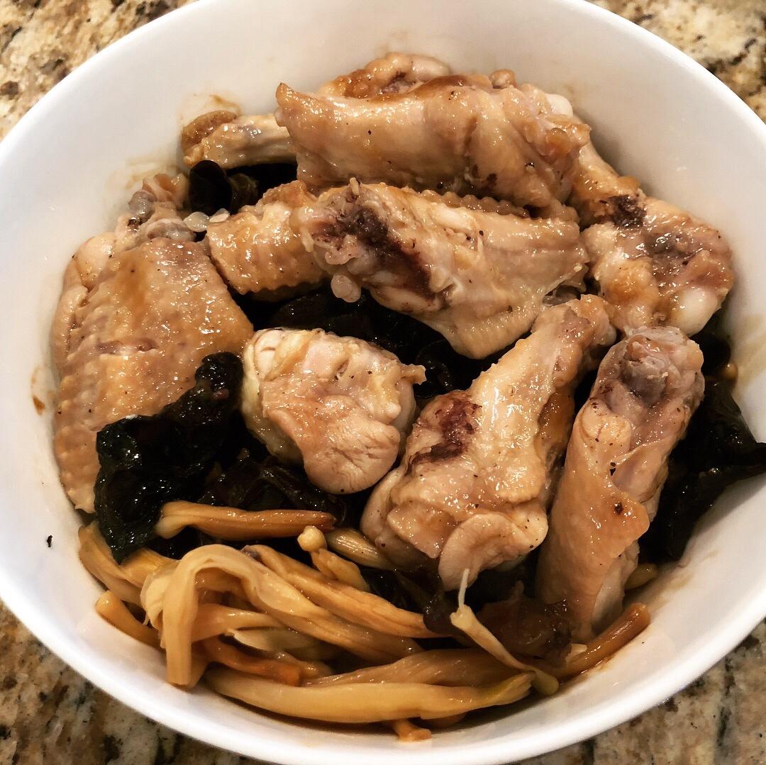 金针木耳蒸鸡