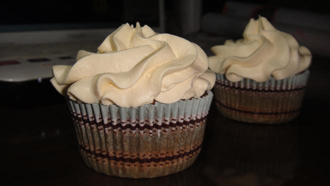 百利甜酒cupcake——咖啡与奶油的浓醇香的做法