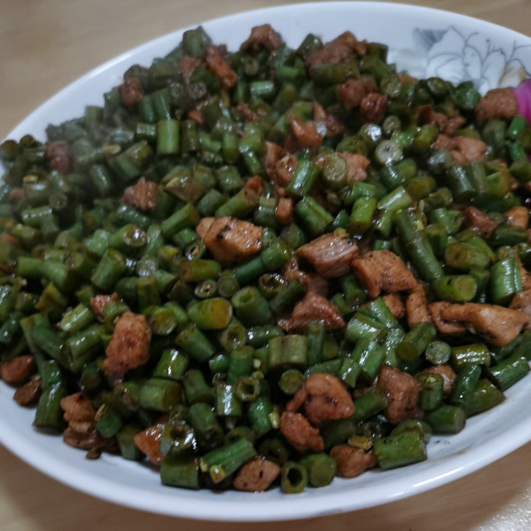 肉沫豆角下饭菜