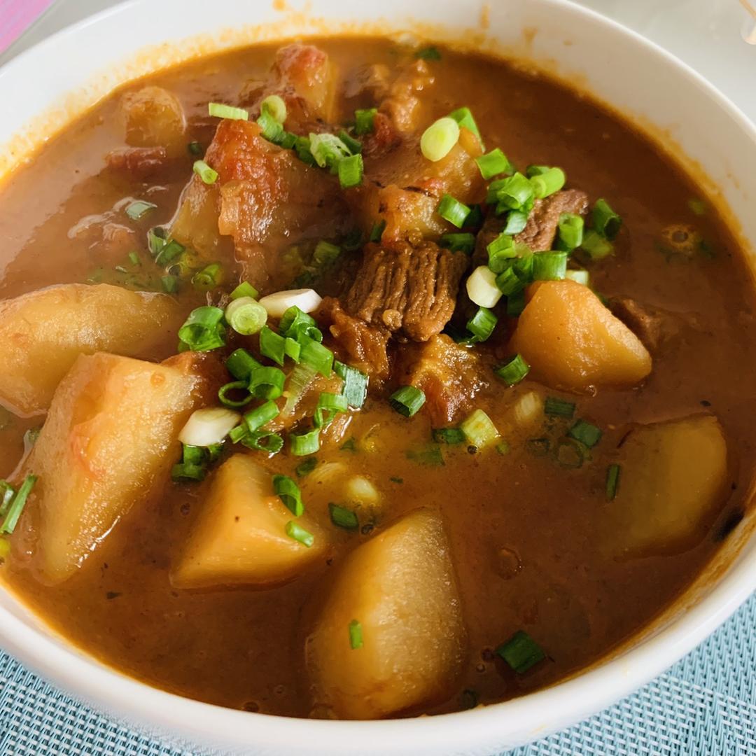 番茄土豆炖牛腩