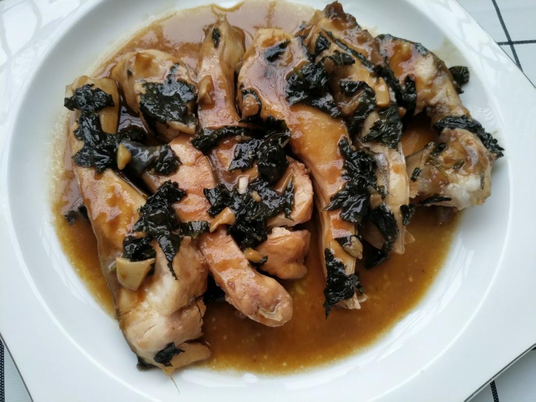 折腾的大黄做的紫苏焖鱼