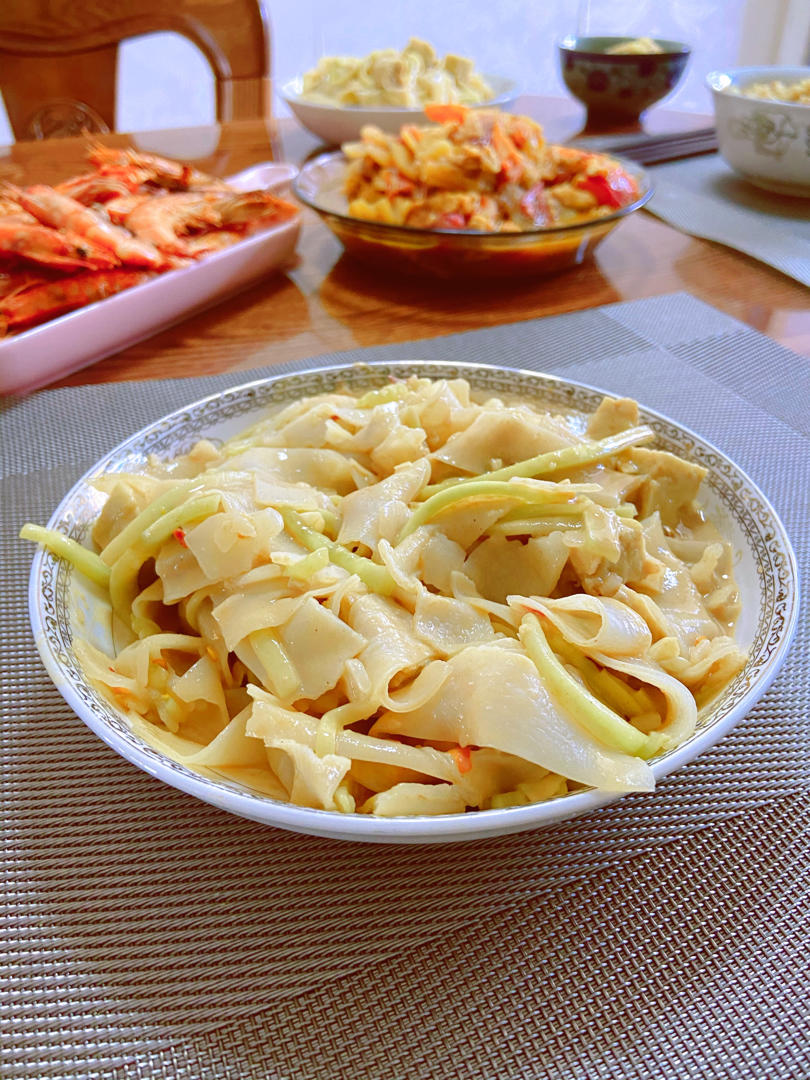 凉皮-家庭自制（告诉你自己做更劲道的秘诀）