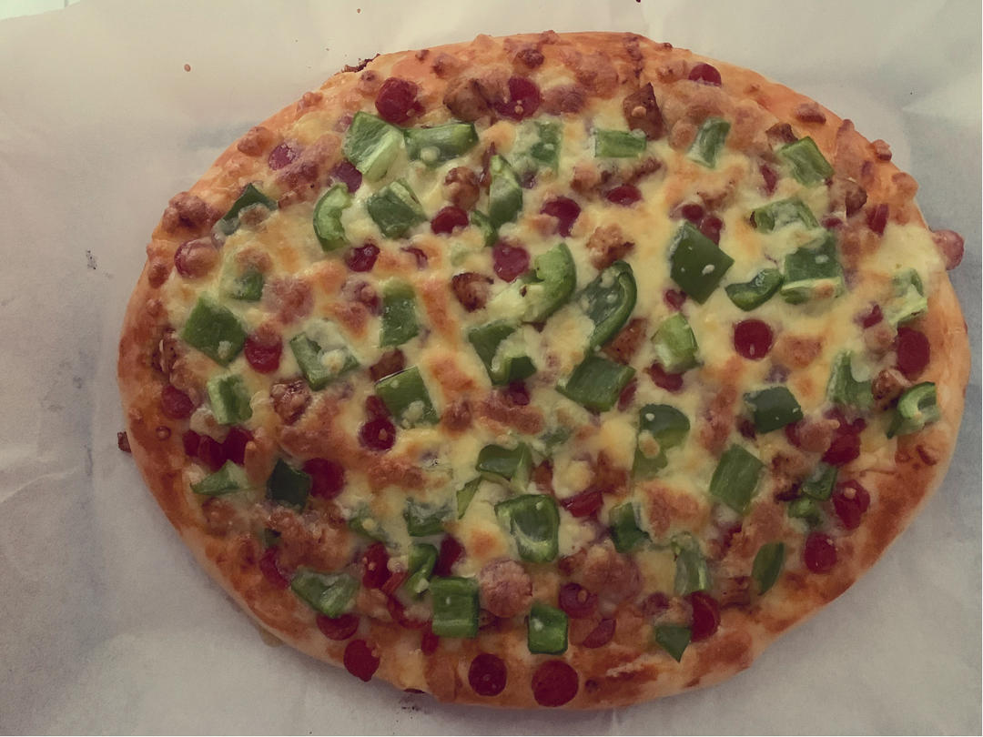 黑椒鸡肉蔬菜披萨