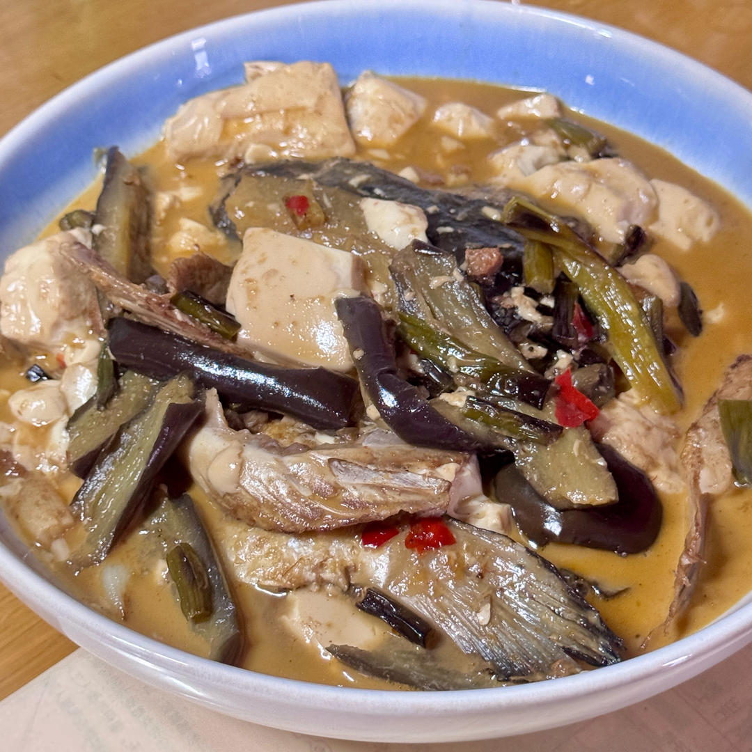 酱焖三文鱼头（拌饭绝配）