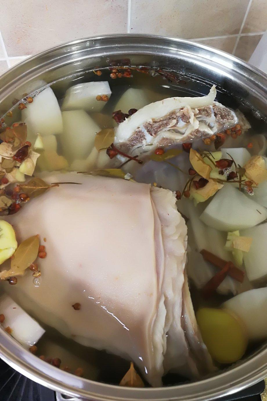 羊肉汤（汤鲜味美不膻气）