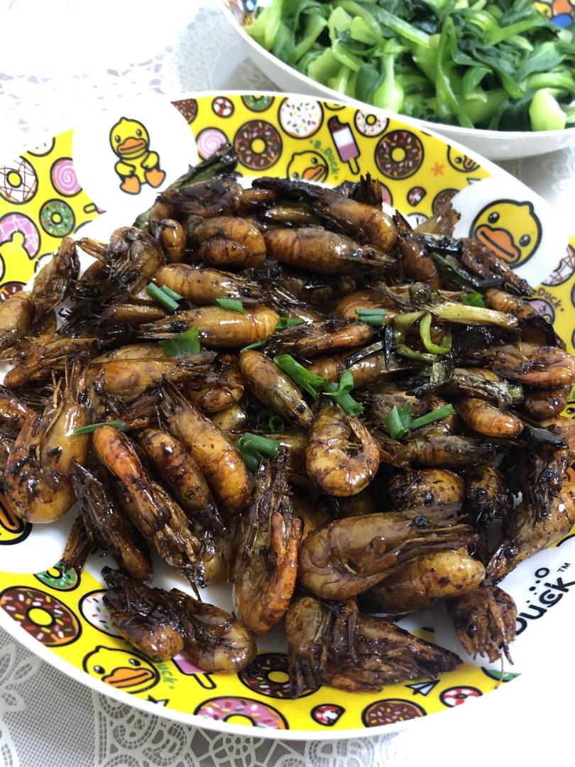 火爆杭州的老头儿油爆虾