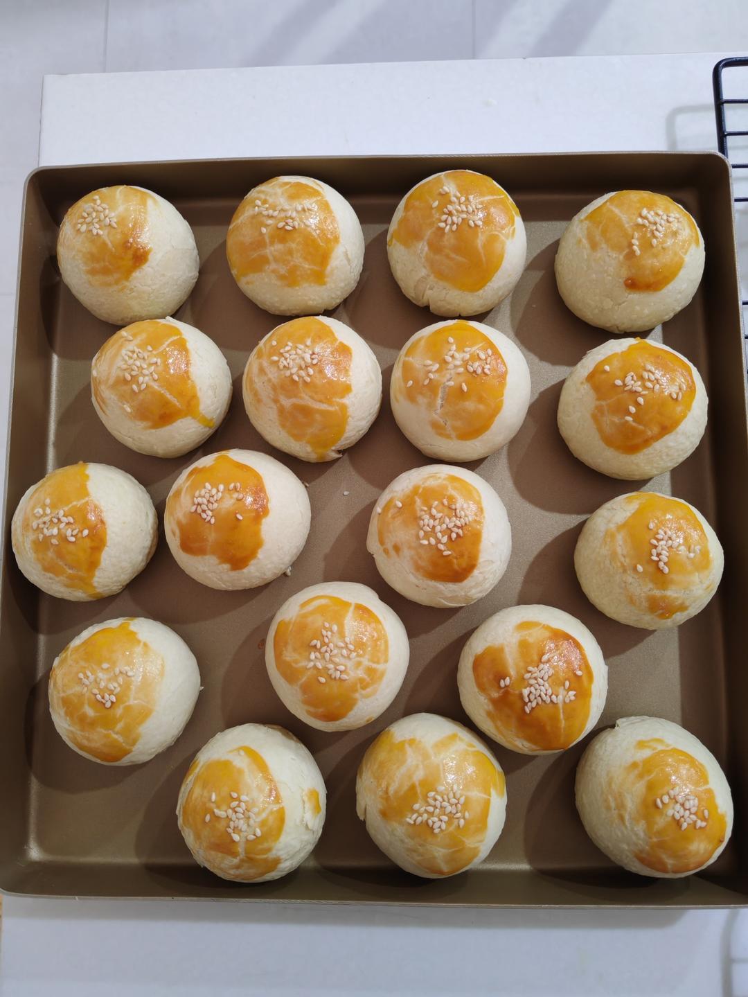 蛋黄酥酥酥（超级奶香黄油版）