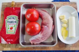 香浓番茄煮肉片的做法 步骤1