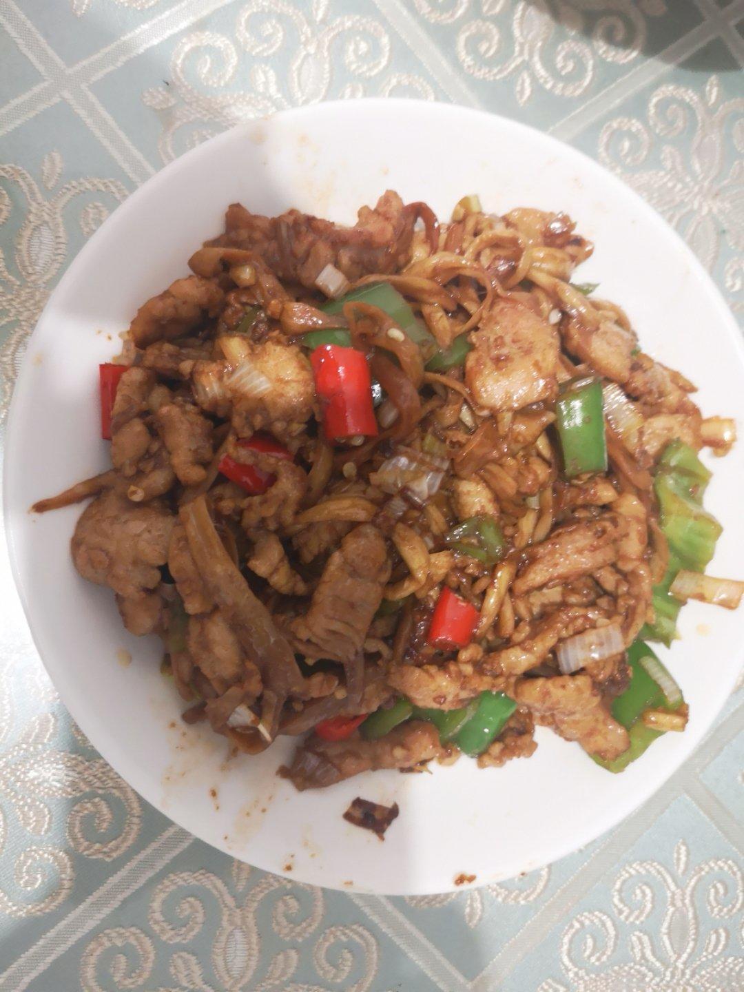 手撕杏鲍菇炒肉