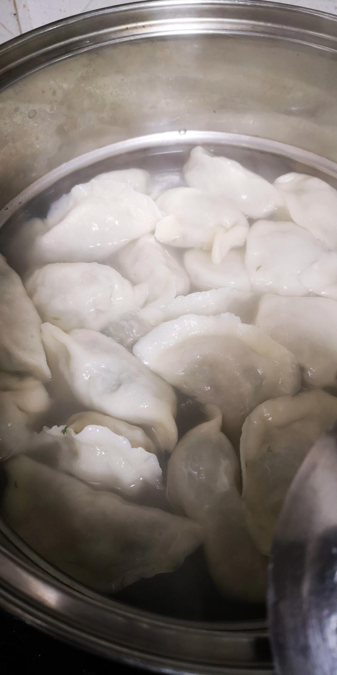 手工揉面三分钟，又韧又薄又好包的饺子皮