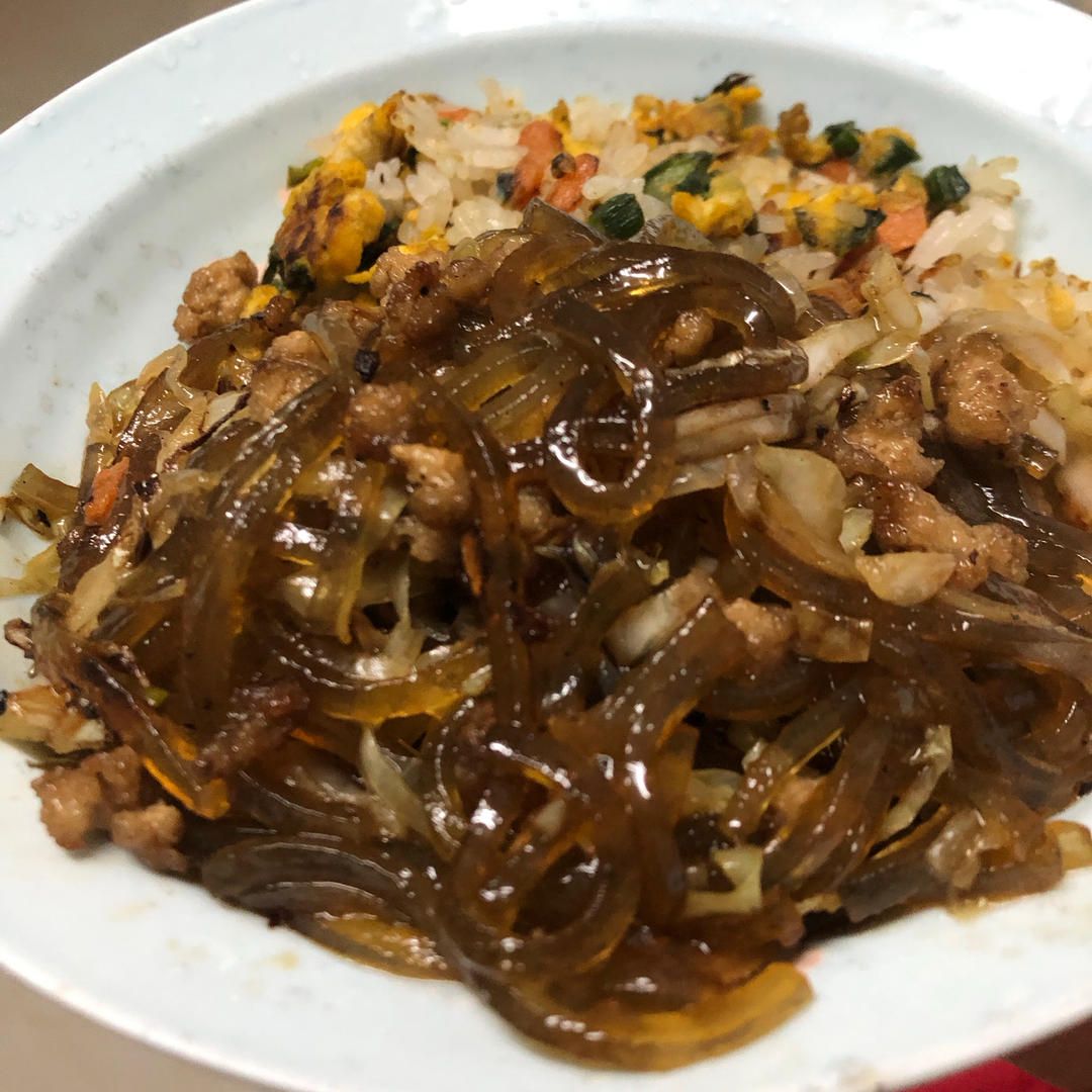 包心菜炒红薯粉丝