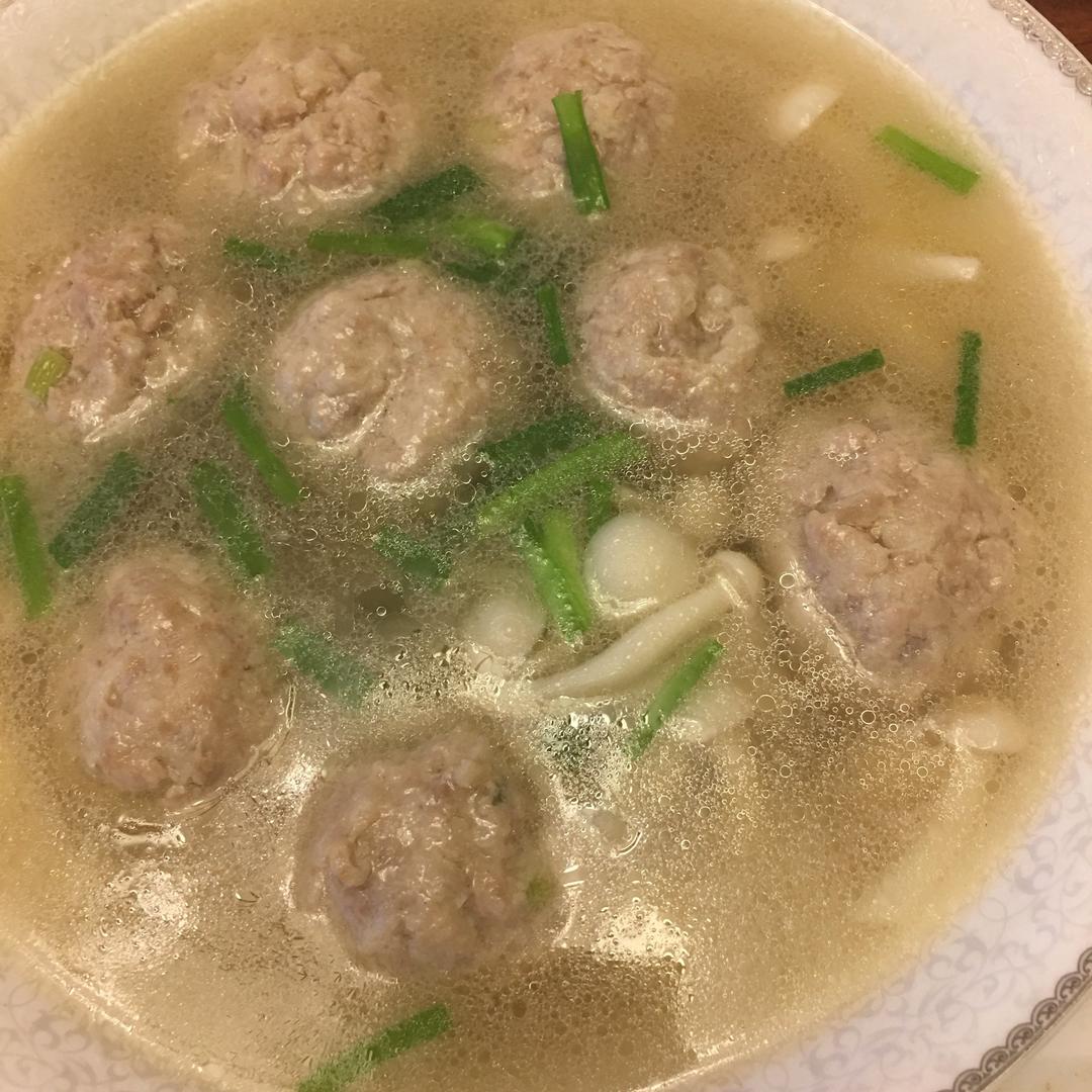 菌菇肉圆汤