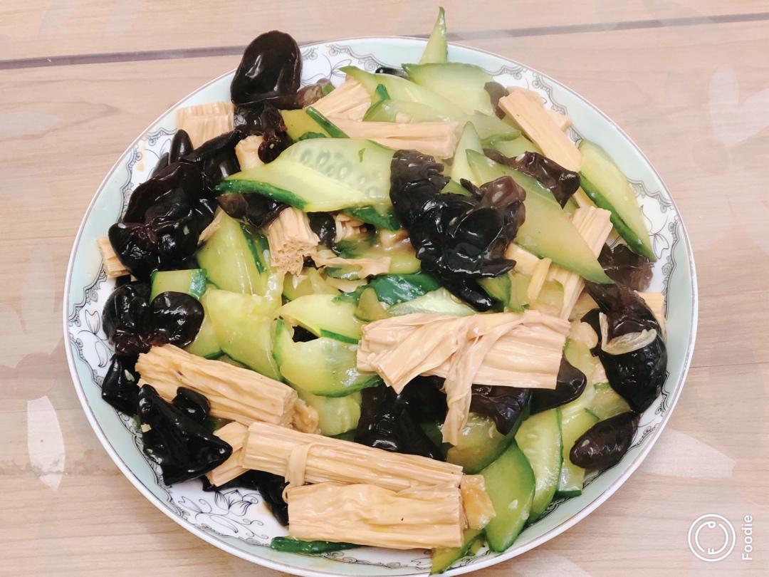 木耳腐竹炒黄瓜