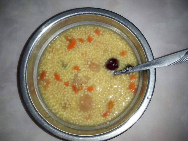 红枣桂圆枸杞小米粥的做法