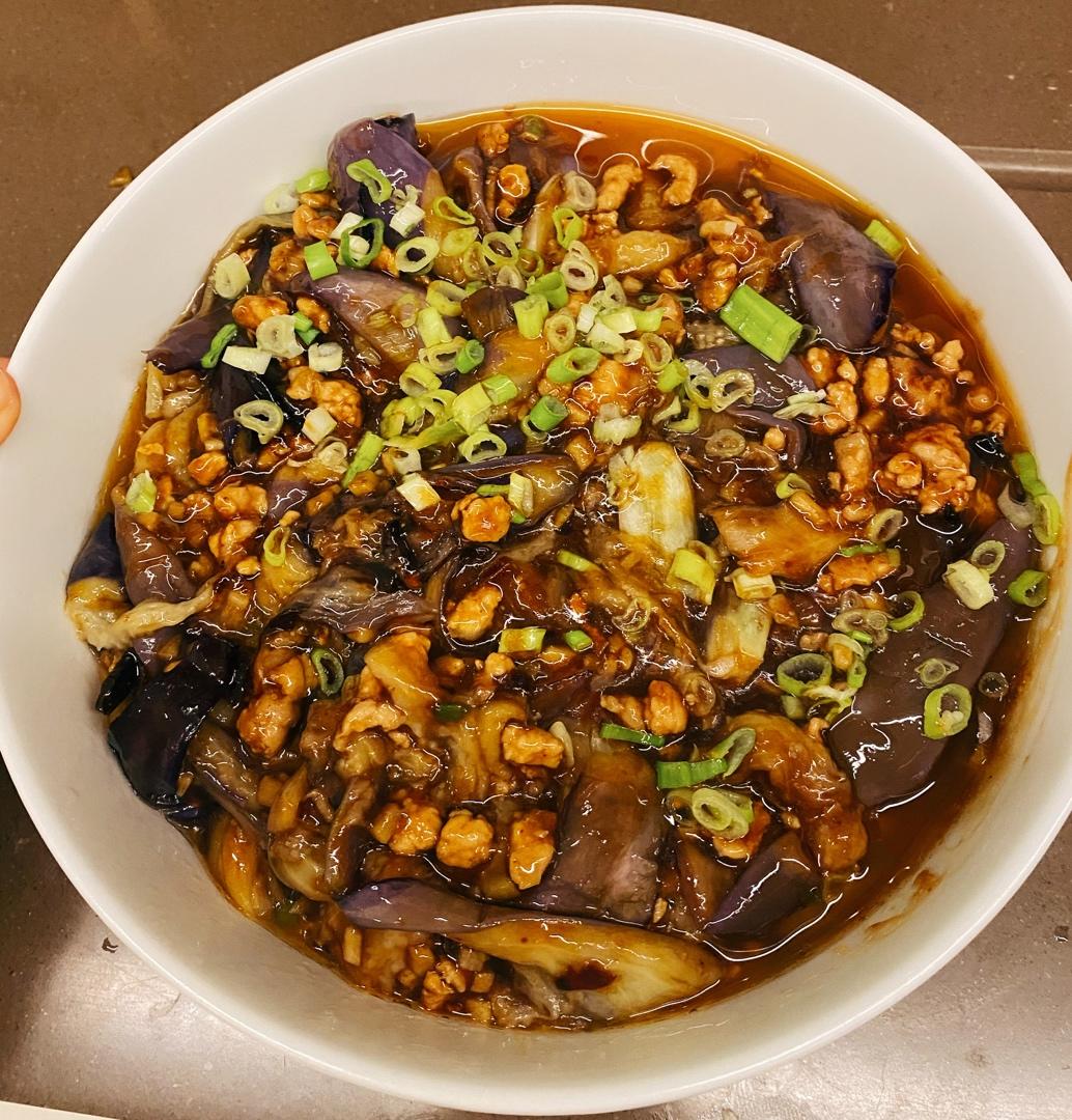 开胃下饭菜！巨简单的家常鱼香茄子煲