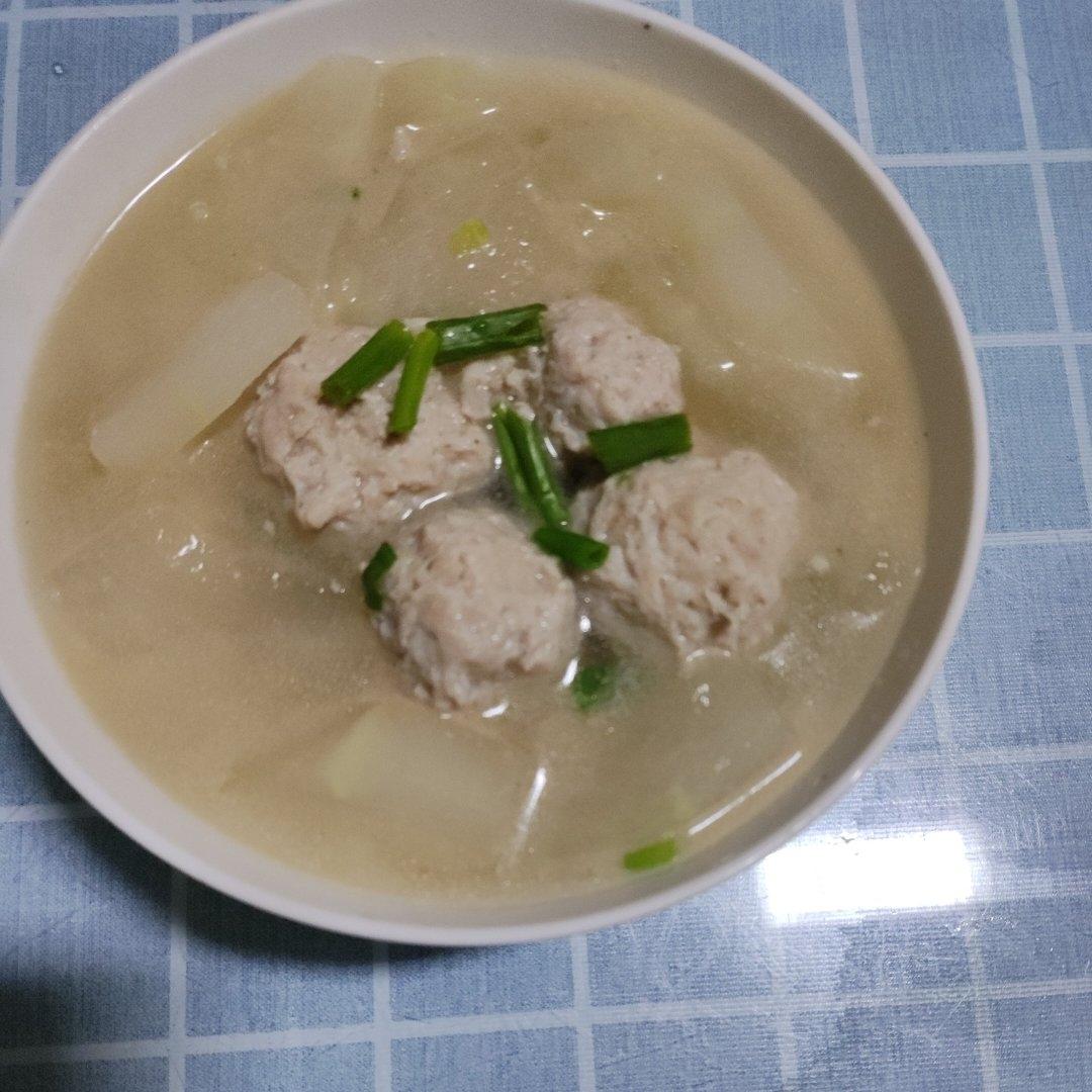 鲜美嫩滑，好喝不胖的冬瓜肉丸汤，做法巨简单