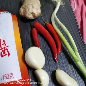 食肉动物改良版老北京炸酱面的做法 步骤1
