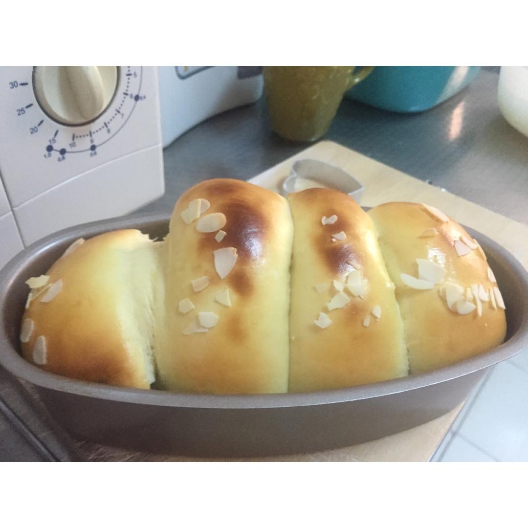 基础面包制作 Basic Bread (Loaf&Roll)