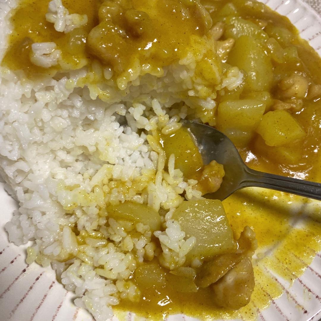 鸡肉土豆咖喱饭