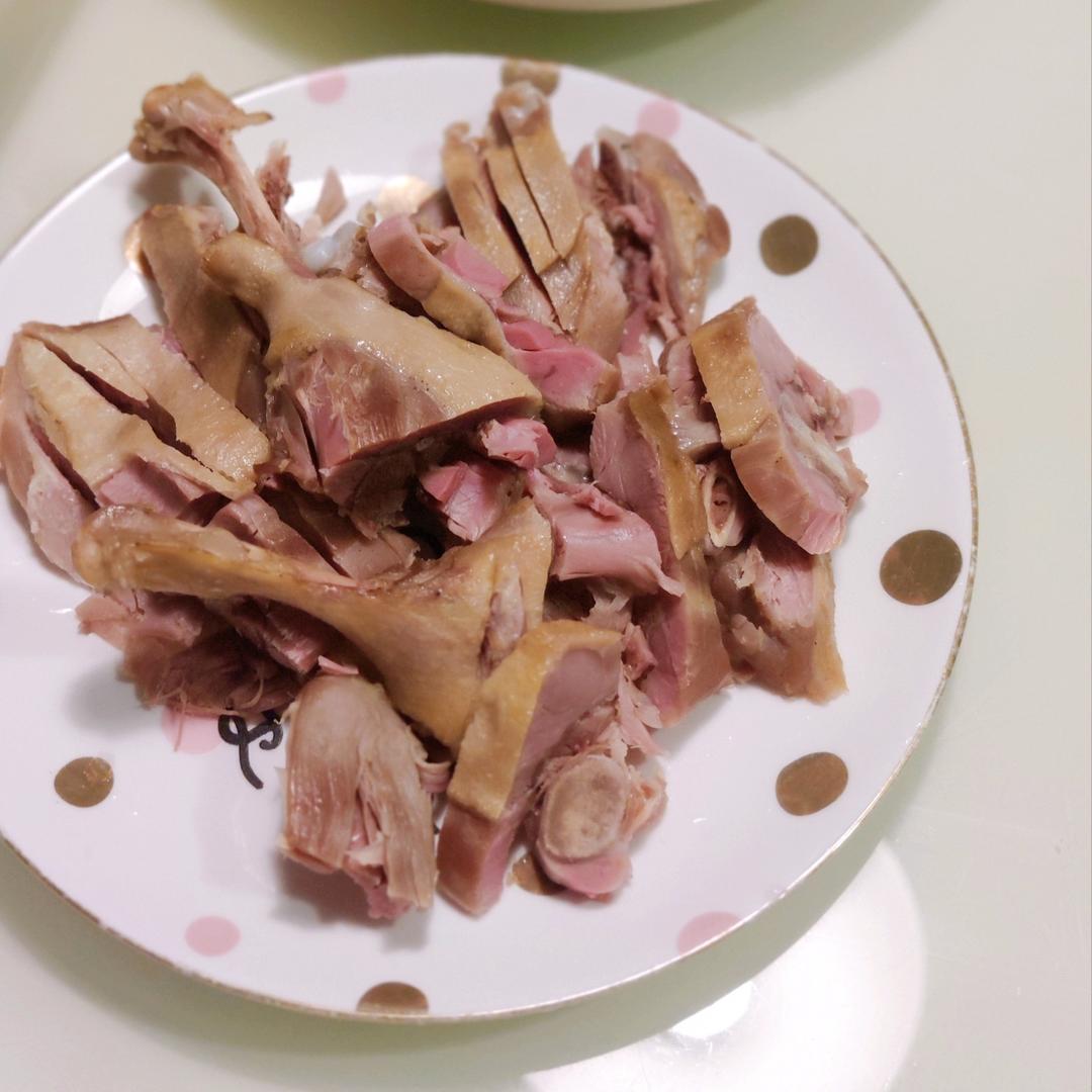 首次成功的盐水鸭腿