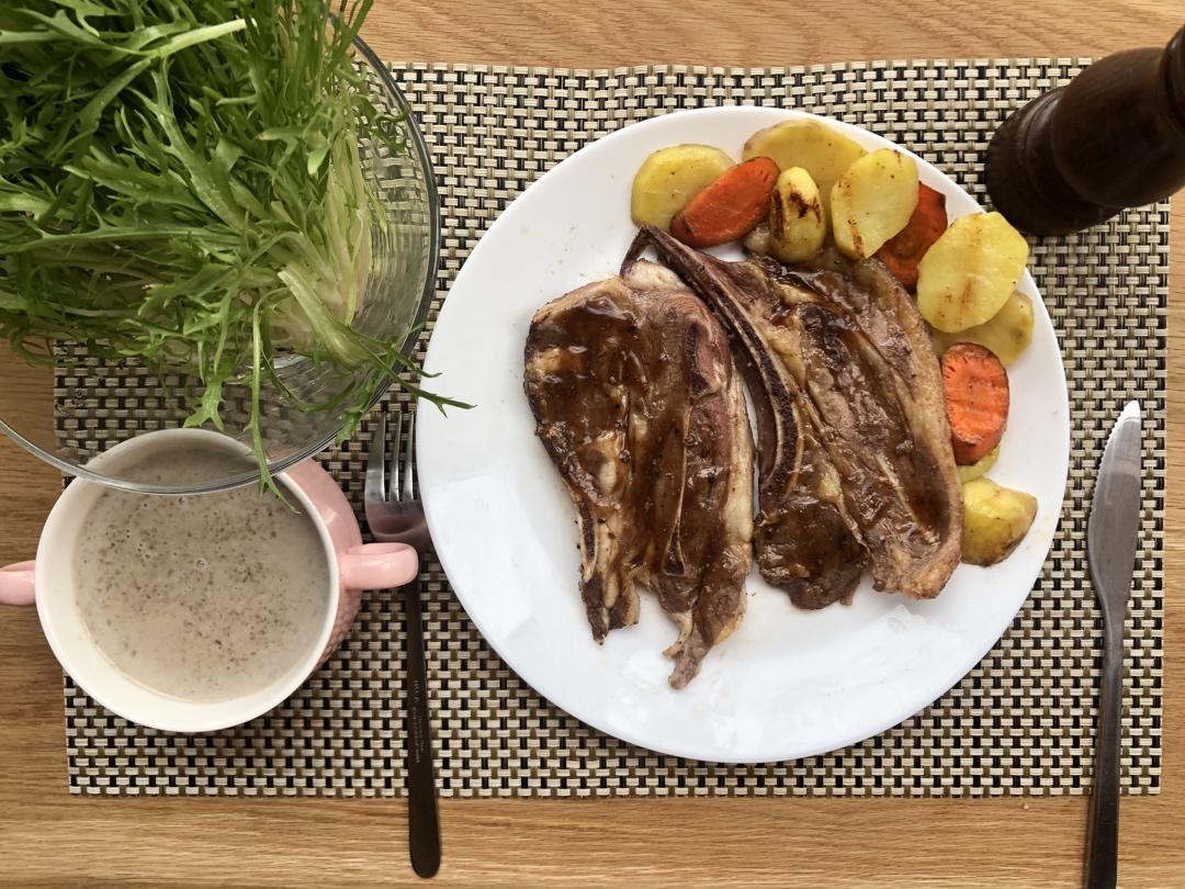 黑椒煎法式小羊排