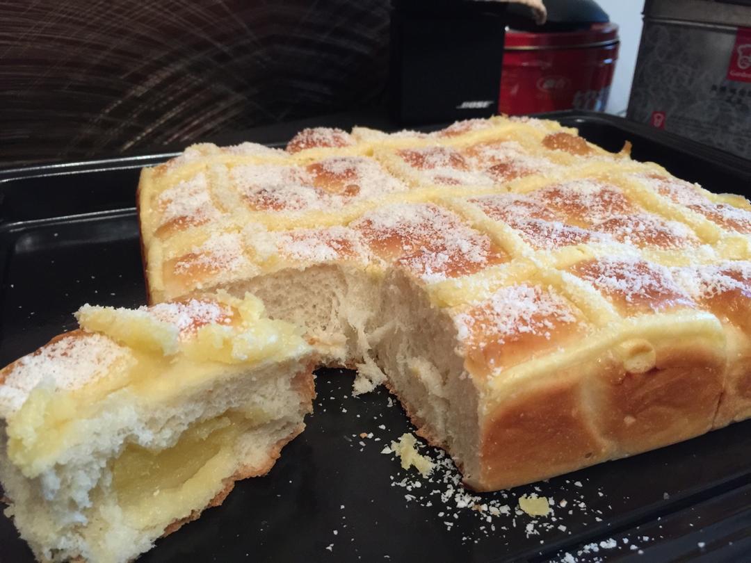 椰浆十字包 Coconut Custard Hot Crossed Bun