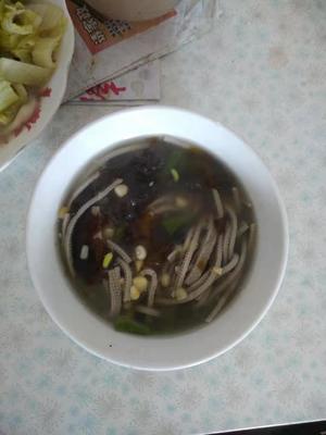 海带豆腐丝汤（无油菜）的做法 步骤2