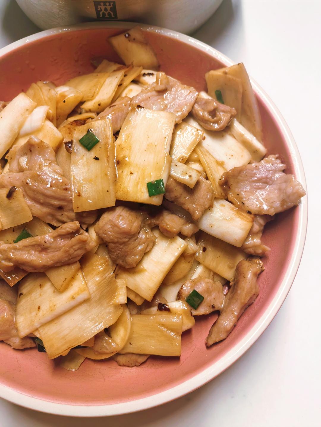 茭白炒肉片