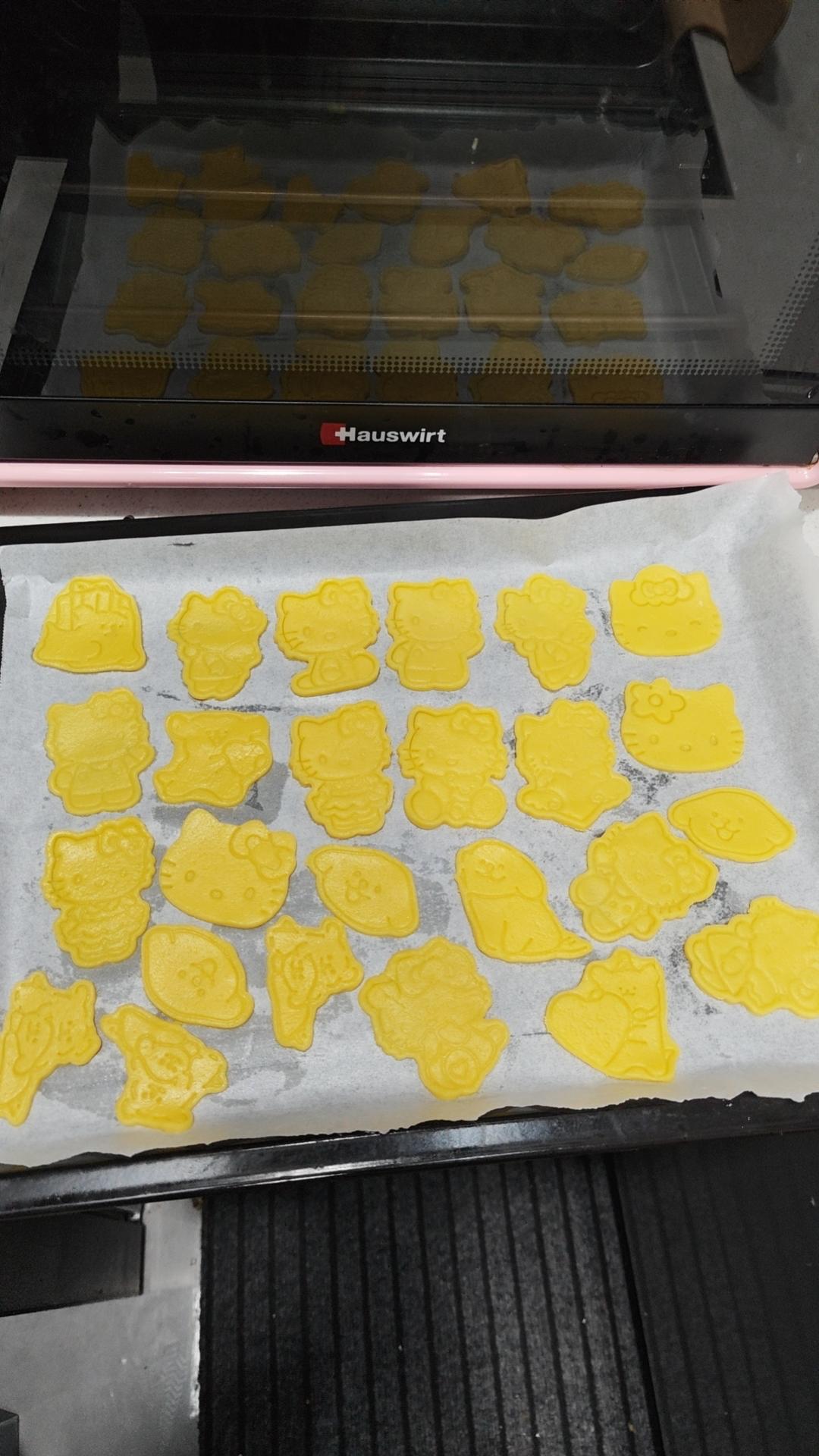 小朋友们超爱的卡通小饼干