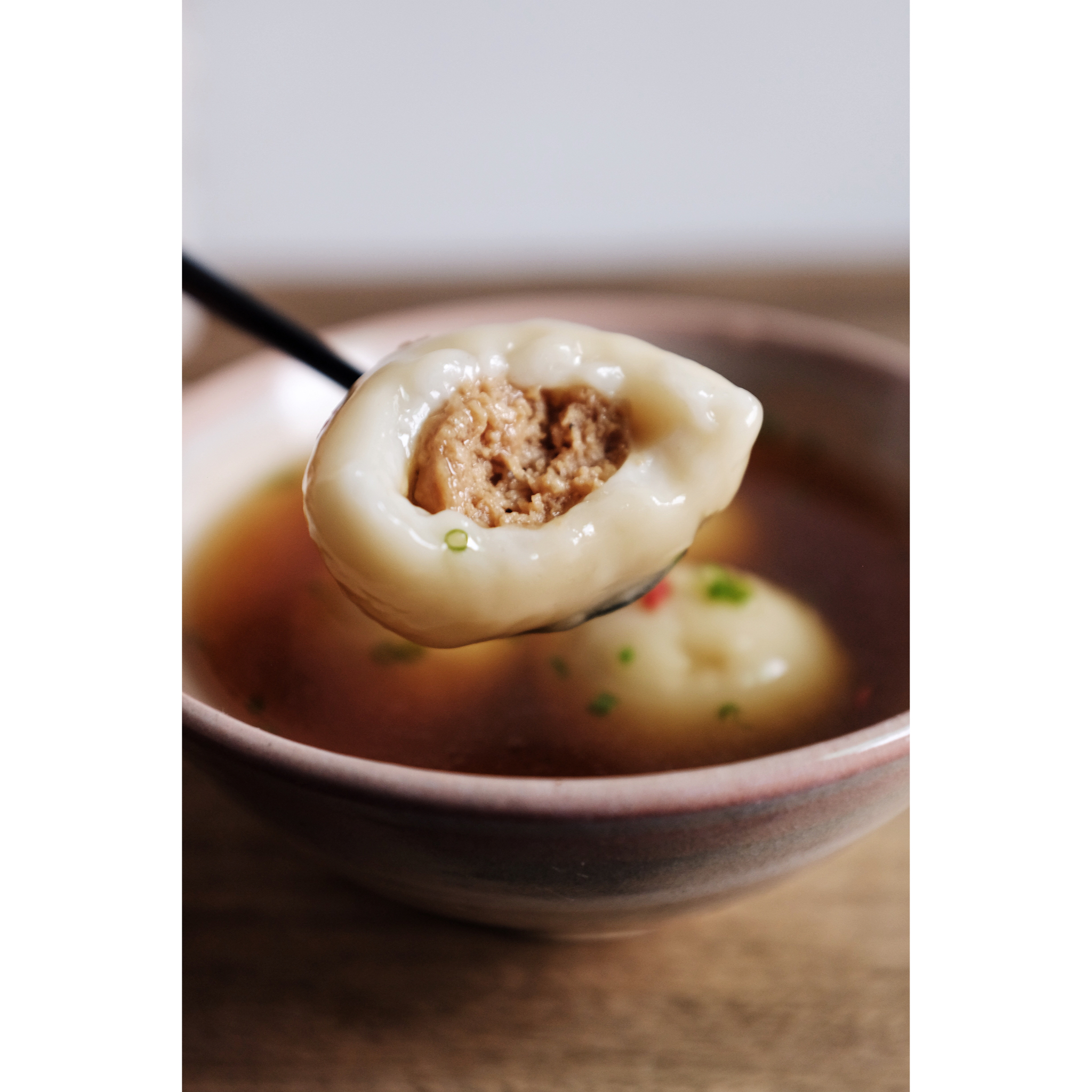 汤大傻傻傻做的上海本地菜肉汤圆