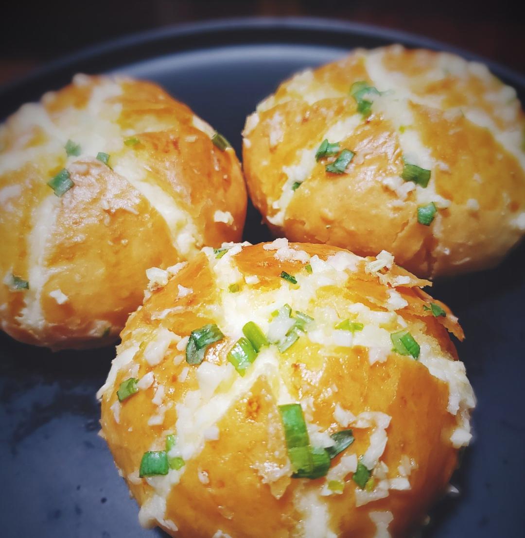 网红蒜香奶酪面包，好吃到爆炸