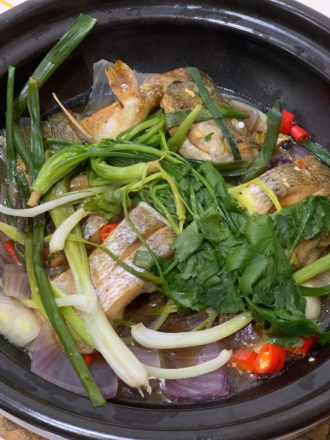 葱香焗鲈鱼