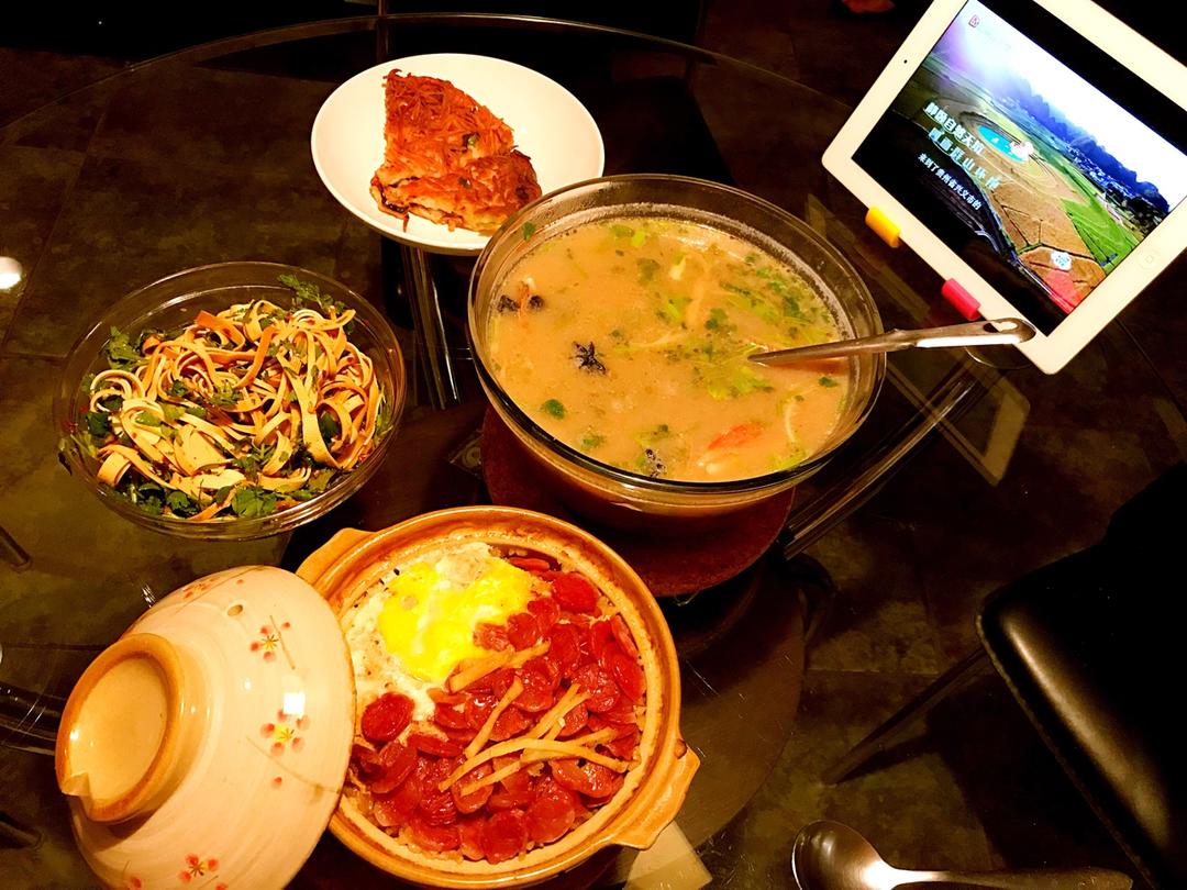 香肠煲仔饭